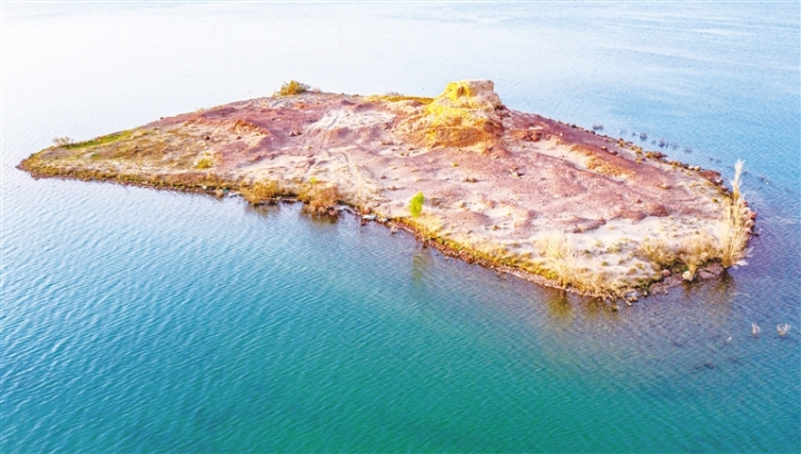  ④BC贷网址花庄墩烽火台   李庆华 摄 