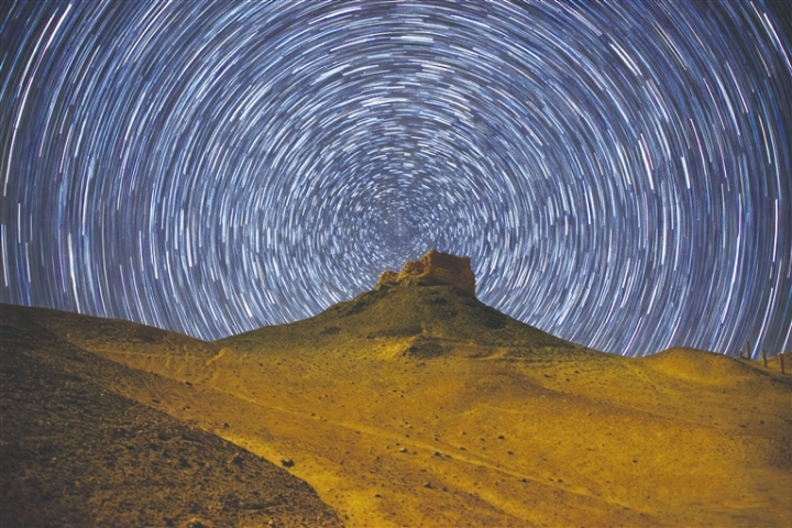  ⑦敦煌阳关烽燧   王斌银 摄